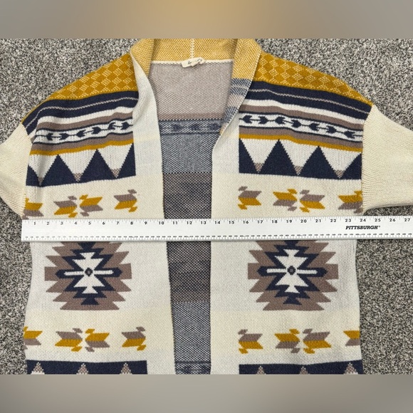 Stunning Stylish Lime + Chili Aztec Boho Western Patterned Open Sweater Cardigan - Picture 9 of 9